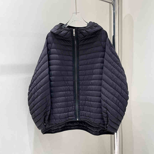 Chaqueta acolchada negra con capucha para mujer, abrigo con cremallera, ropa de abrigo cálida para invierno - Product Image 1