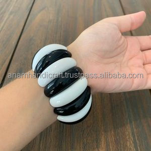 Branded Customized Top Quality Handcrafted Customized Color <b>Resin</b> Fashion Jewelry Strand Bracelet for Women From India. - Product Image 3