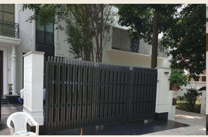 Puerta Principal Doble de Hierro Moderna y de Lujo |   Puerta de Entrada de Acero MS con Recubrimiento en Polvo para Casa o Villa |   Diseño Personalizado al por Mayor - Product Image 2