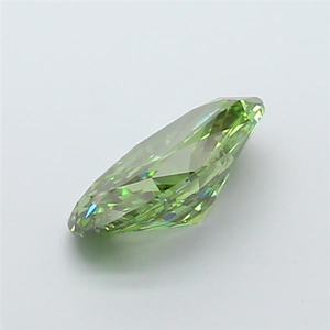Exquise pierre précieuse verte ovale de 2 carats, dotée d'un éclat symétrique d'élite et d'une clarté de couleur exceptionnelle - Product Image 3