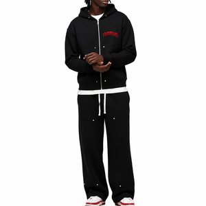 Ensemble de survêtement léger d'été taille US, personnalisable avec logo, couleur unie, manches courtes, pantalon de jogging, tenue de plage, vêtements deux pièces pour hommes - Product Image 1