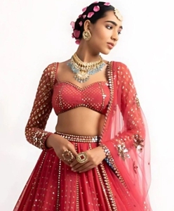 Lehenga Choli de Diseño para Mujer KV, con Adornos Bordados, Pedrería y Encaje, en Chifón de Color Sólido, Semi-Cosido (Rosa) - Product Image 5