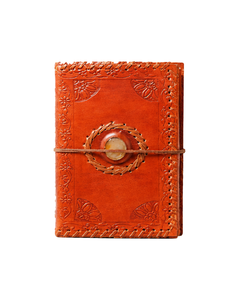 Cuaderno de Cuero Genuino Marrón con Tapa Dura y Cierre de Correa de Piedra Grabada - Diario de Regalo del GRUPO DNA (200/100 Páginas) - Product Image 1