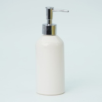 Distributeur de savon en résine écologique, accessoire rond pour ensembles de salle de bain à domicile et hôtel, fabriqué en AD