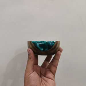 Tazón Redondo de Resina y Madera de Diseño Moderno, Tazón para Servir con Acabado Pulido, para Hogar, Hotel y Restaurante, Hecho a Mano - Product Image 1