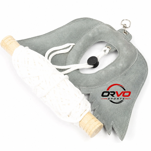 อุปกรณ์ล่อเหยื่อสำหรับฝึกนกเหยื่อแบบฟอลคอนรี่ ยี่ห้อ ORVO SPORTS ทำจากหนังกลับคุณภาพสูง น้ำหนักเบา ด้ามไม้ เหมาะสำหรับการฝึกซ้อมกลางแจ้ง - Product Image 1