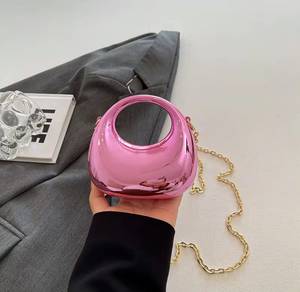 Bolso Bandolera Mini Impermeable de Acrílico Rosa con Correa de Cadena para Fiestas Nocturnas, Capacidad de hasta 1L, Todas las Temporadas, China - Product Image 3