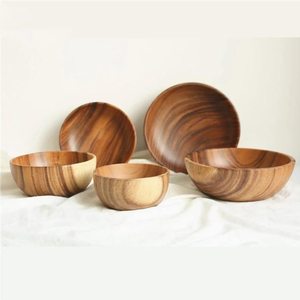 Encuentra un cuenco de madera clásico hecho a mano similar para servir alimentos y accesorios elegantes para la cocina del hogar. - Product Image 3