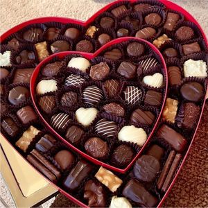 Plateau de service ovale en métal argenté de luxe, finition miroir, pour mariage, fête, présentation de chocolats et bonbons - Product Image 6