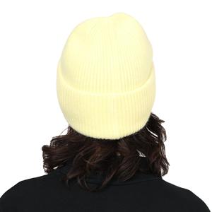 Gorro de punto de lana ligero y ventoso para mujer - Product Image 3