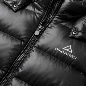 Veste matelassée à capuche noire pour homme, veste d'hiver chaude et matelassée pour l'extérieur, veste légère imperméable One Apex - Product Image 3