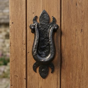 High Demand Traditional Zinc Alloy <b>Door</b> <b>Handle</b> with Ornate Design for <b>Door</b> Installation From Indian Supplier - Product Image 4