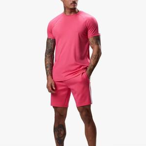 ชุดเซ็ตเสื้อยืดคอซิปและกางเกงขาสั้นสำหรับผู้ชาย ทรงทันสมัย ระบายอากาศได้ดี แห้งเร็ว - Product Image 4