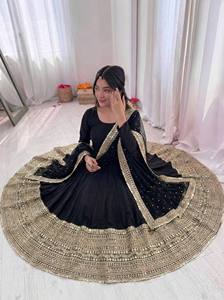 Conjunto de Kurti Anarkali Negro Bordado para Mujer, Manga Larga, Dupatta, Ropa Étnica para Fiesta o Boda - Product Image 3