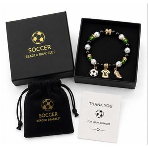 Bracelet de charme de football personnalisé avec pendentif maillot de foot numéro 10, bracelet sport en acier inoxydable pour cadeaux d'équipe - Product Image 2