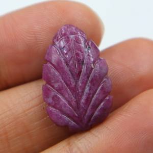 พลอยทับทิมแดงธรรมชาติแกะสลักทรงคาโบชอง พลอยทับทิมแกะสลักขัดเรียบ ขายส่งจากผู้ผลิตสำหรับอัญมณีทำเครื่องประดับ - Product Image 1