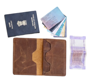Porta Pasaportes Artha de 5 Pulgadas, Estilo Nacional, en Cuero Genuino, con Cierre y Ranura para Tarjetas de Crédito, con Logotipo Personalizado - Product Image 3