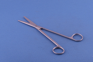 กรรไกรผ่าตัดแบบ Mayo-Stille ขนาด 17 ซม. ผลิตจากเหล็กกล้าไร้สนิมคุณภาพสูง ได้รับการรับรองมาตรฐาน CE ISO - Product Image 2