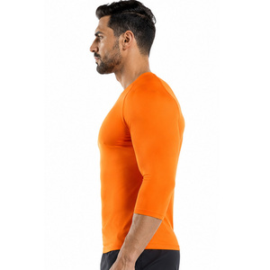 T-shirt de sport pour homme en maille, léger, respirant, séchage rapide, extensible, personnalisable avec logo, pour entraînement et fitness - Product Image 3