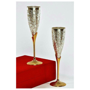 Gobelet à vin en laiton artisanal de qualité supérieure avec gravure florale, finition émaillée, durable, capacité de 500 ml, couleurs personnalisables - Product Image 4