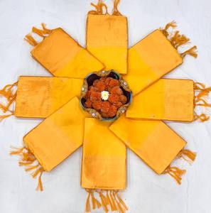 Sari Indio Tradicional Amarillo Suave y Elegante con Borde de Zari, para Bodas de Verano, Ropa Festiva para Mujer, Sin Arrugas, Protección Solar, Étnico - Product Image 4