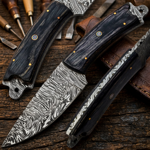 Cuchillo de bolsillo hecho a mano, forjado en acero de Damasco, con punta de clip, mango de madera Pukka, EDC, grado industrial. - Product Image 1