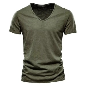 Vente en gros d'usine, t-shirts pour hommes personnalisés, nouveau design, coupe classique, col en V, respirant, séchage rapide, 100% coton, fibre de bambou, toile 240g - Product Image 3