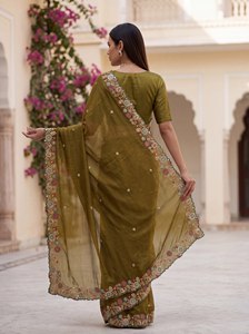Sari en organza brodé vert olive de luxe pour femmes |   Vêtements de mariage et de fête à bordure florale pour créateurs - Product Image 3