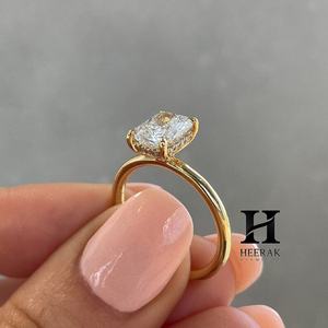 แหวนเพชรทรงรัศมี 2 กะรัต หรูหรา สำหรับหมั้นและวันครบรอบ ทำจากทองคำขาว 14K ประดับเพชรเม็ดเดี่ยว รับรองโดย IGI - Product Image 2