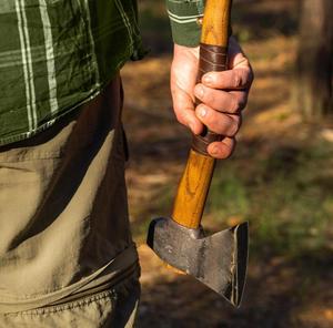 Hache en acier carbone forgée à la main - 16,7 cm - Hache professionnelle pour le bushcraft - Lame avec poignée en cuir - Personnalisable - DIY - ODM - Idéale pour les travaux en extérieur - Cadeaux - Product Image 3