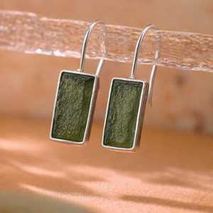 Boucles d'oreilles en Moldavite faites à la main, argent sterling, République tchèque, bijoux de guérison - Product Image 3