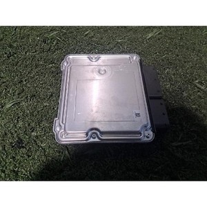 ECU และโมดูลคอมพิวเตอร์มือสองสำหรับรถยนต์ซีรีส์ 3 รุ่น 858215501 - Product Image 5
