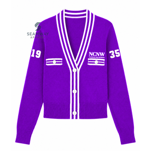 เสื้อคาร์ดิแกนถักไหมพรมสำหรับผู้หญิง NCNW Sorority คอวี ติดกระดุมด้านหน้า แขนยาว ลายทาง แต่งขอบยางยืด ปักลายสไตล์ Preppy - Product Image 1
