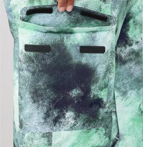 Pantalon de ski imperméable pour homme, coupe classique, imprimé tie-dye vert, fermeture éclair, vêtements d'hiver pour l'extérieur - Product Image 3
