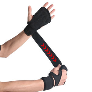 Gants d'entraînement personnalisés pour la musculation, le crossfit et le bodybuilding avec support pour les poignets - Product Image 4