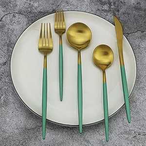 Ensemble de couverts finition vert et or pour la table, écologiques, designs personnalisables et ensembles de couverts en métal durables - Product Image 2