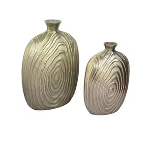 Florero Artístico de Aluminio con Estructura Orgánica Elegante para Exhibiciones Decorativas Modernas - Product Image 4