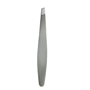 Pinza para Cejas de Acero Inoxidable de 88 mm, Redonda y Inclinada, Delicada y Práctica, para Depilación, Pinza para Pestañas Postizas - Product Image 4