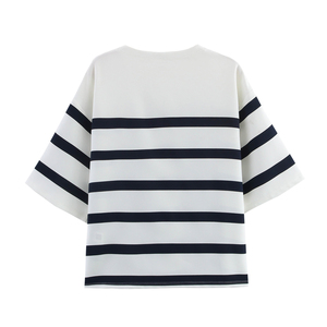 Camiseta de Mujer de Manga Corta con Estampado de Rayas en Blanco y Negro, Cuello Redondo, Estilo Casual - Product Image 2