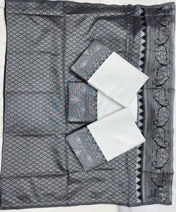 Sari tradicional indio de seda con borde estampado para bodas, largo hasta el suelo, corte regular, estilo Banarasi, drapeado. - Product Image 6