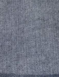 Tela de tweed de poliéster con diseño en espiga en negro con color azul hielo, 300 gsm, antipilling, de doble cara y calidad premium. - Product Image 3