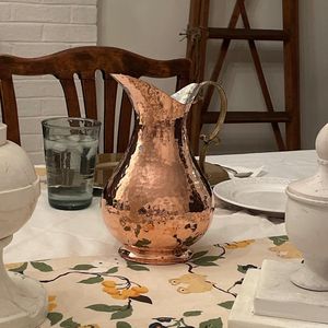 Ensemble de carafes en cuivre pour une expérience culinaire sensorielle, ensemble de service d'eau en métal avec verres, vaisselle de cuisine durable et réutilisable - Product Image 2