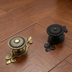 Ensemble de poignées de meuble traditionnelles en laiton, forme ronde, finition or et noir, pour tiroirs de maison et de bureau, haute qualité avec métal - Product Image 1