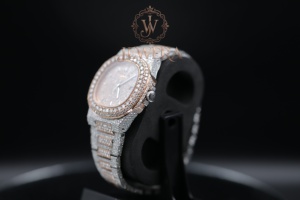 Montre en cuir avec diamant Moissanite de qualité supérieure, style classique, pour un usage quotidien et les réunions d'affaires, en vente - Product Image 4