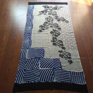 Écharpe Premium Dessinée à la Main, Douce, Chaude et Élégante pour Femme, Idéale Toutes Saisons, Anti-Bactérienne, Légère et Longue - Product Image 2