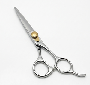 Ciseaux de coiffure professionnels en stock, fabriqués avec une lame de rasoir en acier inoxydable japonais, ciseaux de barbier. - Product Image 2