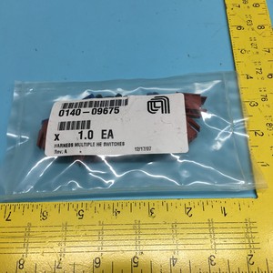 สายรัด AMAT 0140-09675 สำหรับสวิตช์ HE หลายตัว - อุปกรณ์และอะไหล่เซมิคอนดักเตอร์ระดับโลกที่เชื่อถือได้ - Product Image 1