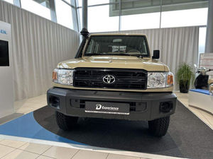 Camioneta Land Cruiser 4x4 - Product Image 3