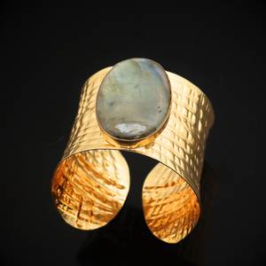 Stylish 18k Gold Plated Hammered Cuff <b>Bangle</b> with Labradorite Oval Gemstone Jewelry Statement <b>Bracelet</b> Elegant Luxury Jewelry - Product Image 4