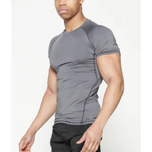 T-shirt de compression personnalisé pour homme, séchage rapide, respirant, pour la course, la gym, l'entraînement, couche de base athlétique - Product Image 6